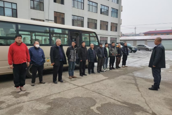 1765351667639793.jpg 撫安林場組織開展通勤車安全應(yīng)急演練活動(2)_副本.jpg